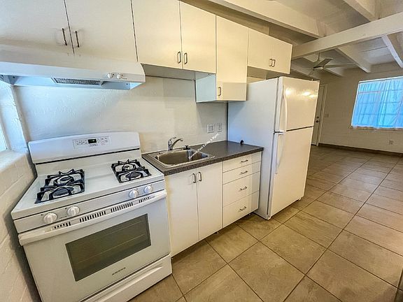 4th image of 3657 N Los Altos Ave #1