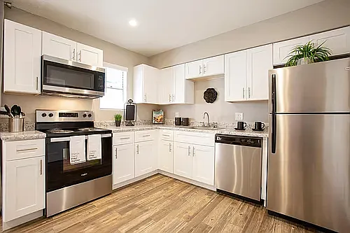 Stonegate Furnished Apartments — Photo 53