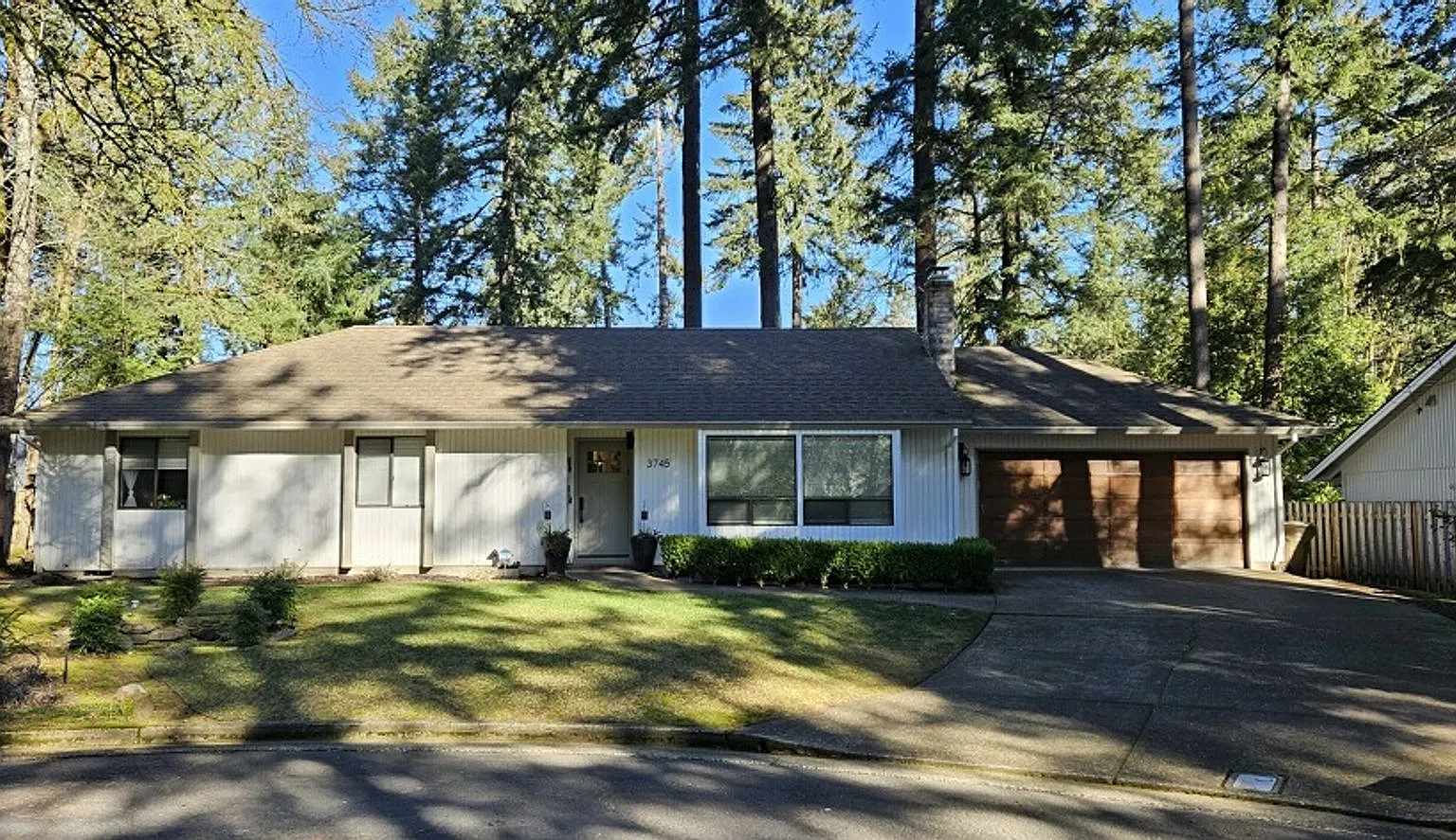 3bd 2ba in quiet cul de sac Lake Oswego — Photo 1