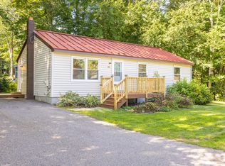 28 Webster St, Springvale, ME 04083