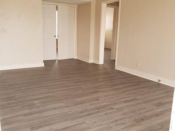 2nd image of 1320 Gilbert Dr