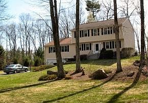 1st image of 11 Hilindale Dr