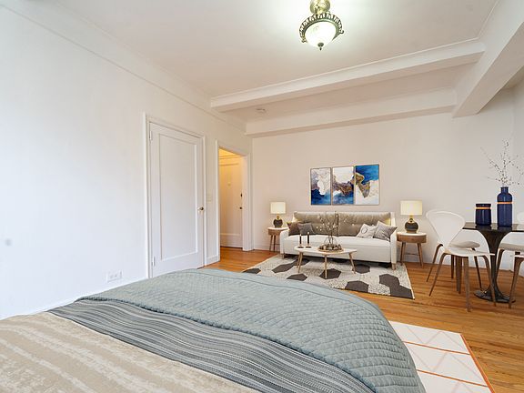 4th image of 244 W 72nd St APT 6F