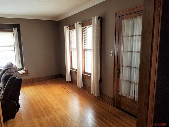 4th image of 133 Grace Ct