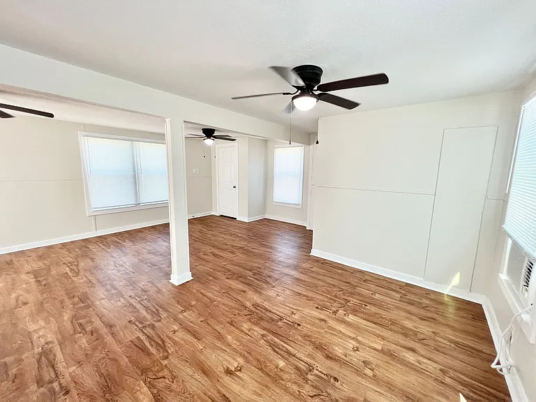 1106 Gulfview Ln — Photo 6