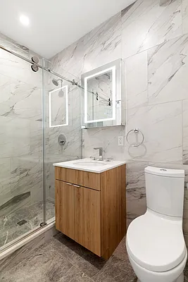 Rented by REAL New York | media 24