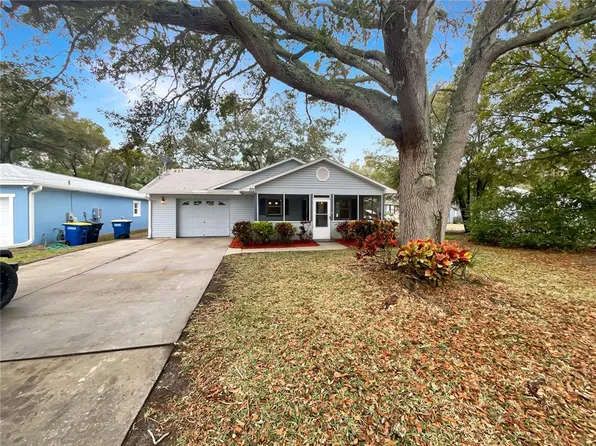 707 Carlton St, Clearwater, FL 33755