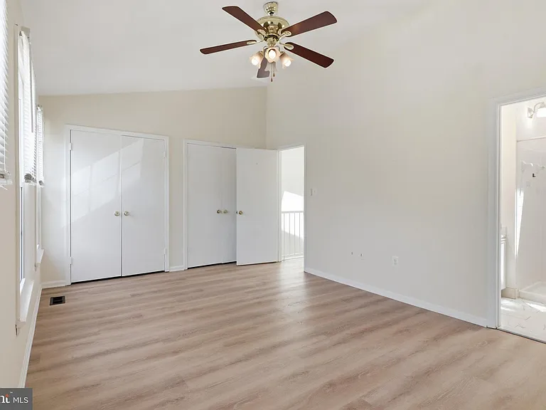 12214 Grassy Hill Ct — Photo 13