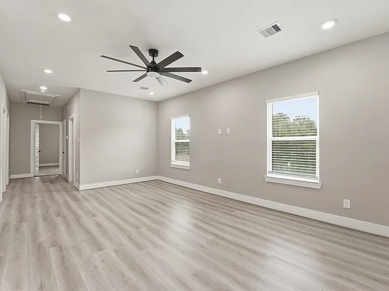 3107 Grassmere St #B — Photo 6