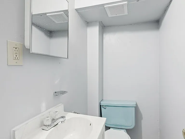 10519 Renfrew Dr — Photo 19
