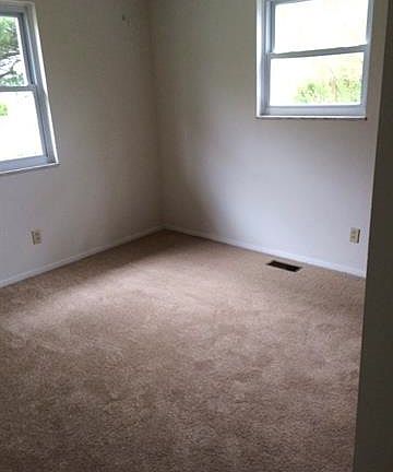 5th image of 21 Meacham Dr