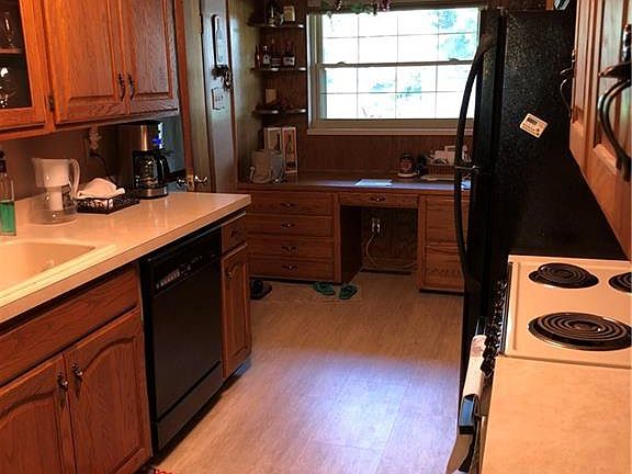 4th image of 943 Princewood Ave