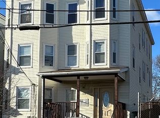 118 Sagamore St, Quincy, MA 02171