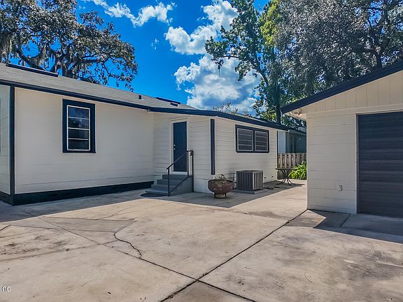 3rd image of 4055 MYRA Street