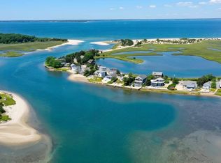 264 Towd Point Rd, Southampton, NY 11968