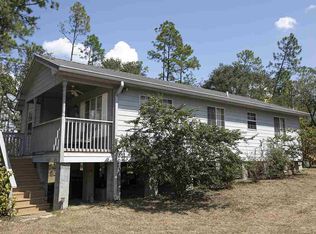 982 Putnam Ave, Alford, FL 32420