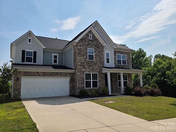 3rd image of 117 Holsworthy Dr