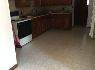 410 Kettle Moraine Dr S APT 1, Slinger, WI 53086