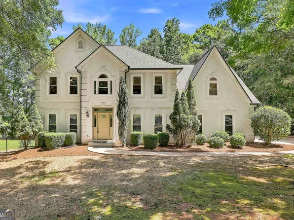 135 Golden Glen Way, Fayetteville, GA 30214