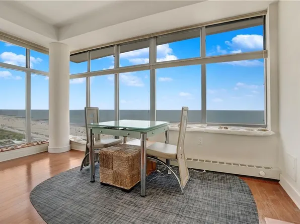 96 Shore Front Pkwy #10, Rockaway Park, NY 11694