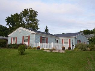 1825 Ridgedale Rd, South Bend, IN 46614