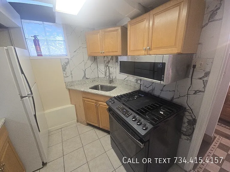 707 S Division St #1 — Photo 6