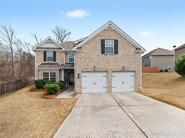 3802 Village Crossing Ln, Ellenwood, GA 30294