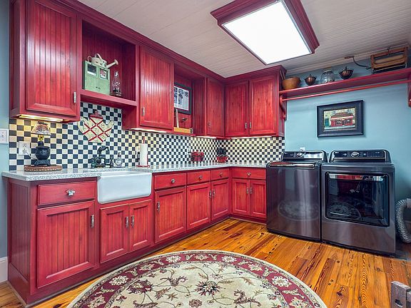 14th image of this home