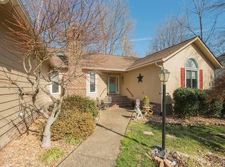 4708 Twin Cedars Rd, Chester, VA 23831