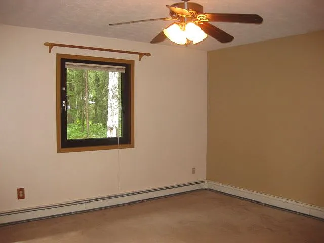 2787 Templeton St — Photo 16