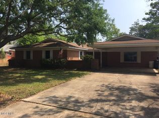6209 Tennyson Dr, Ocean Springs, MS 39564