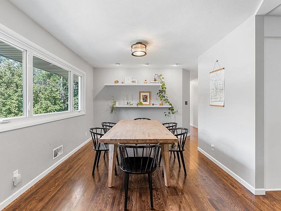 3rd image of 4707 W 70th St
