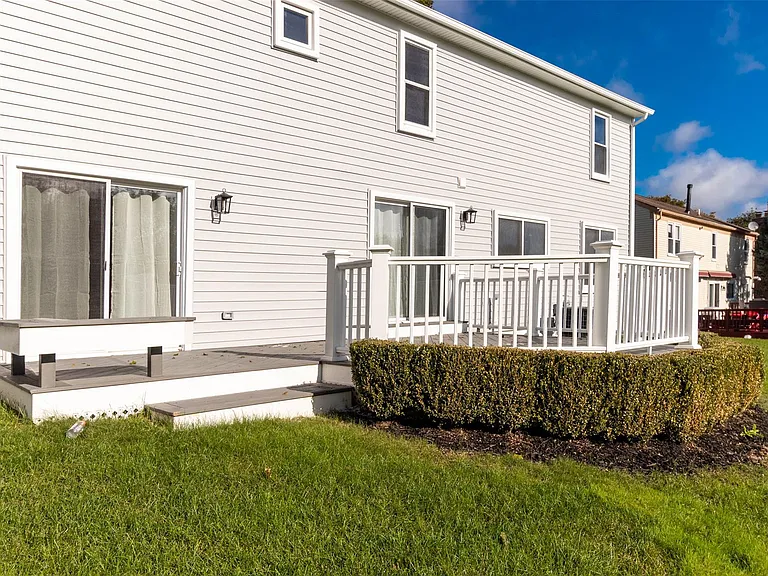 5485 Hammersmith Dr — Photo 47