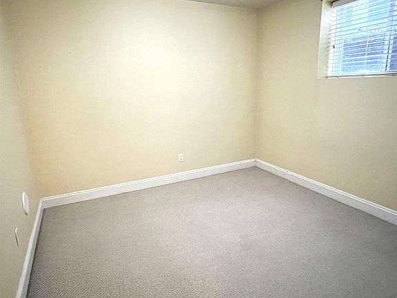 3rd image of 16121 111a Ave