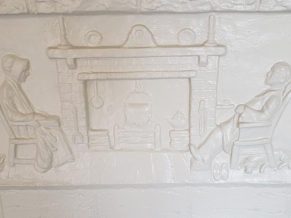 Living - Fireplace Art