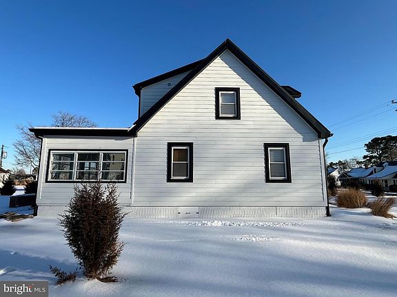 3rd image of 21560 Chicken Point Rd