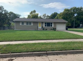 3724 N 77th St, Omaha, NE 68134