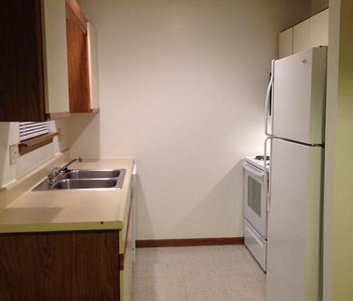 2nd image of 4000 Hyde Park Ave APT 45