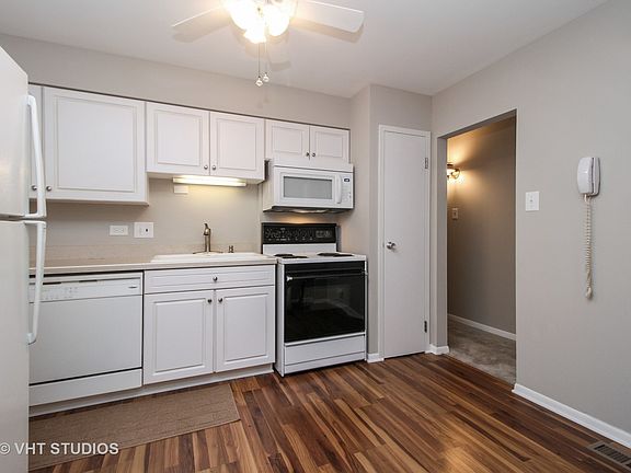4th image of 900 W Sunset Dr APT 206