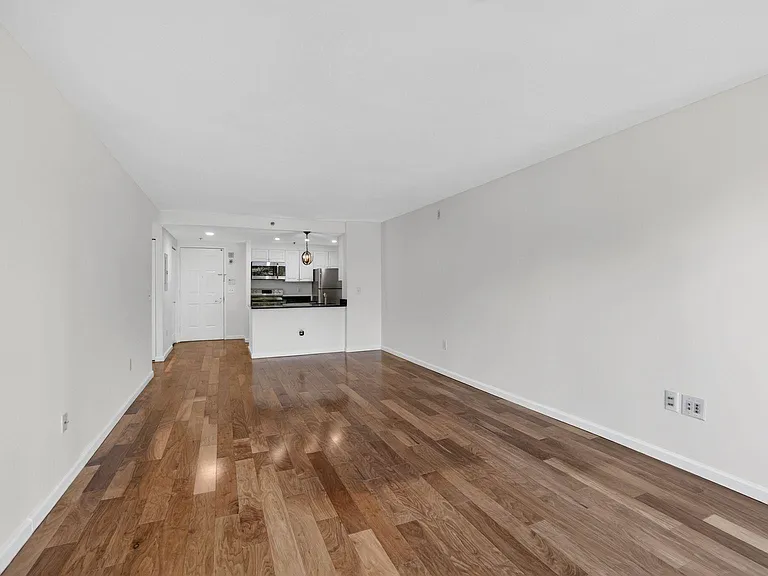 65 2nd St #206 — Photo 4