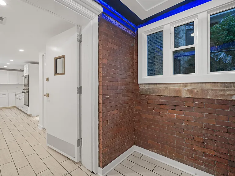 2203 W Giddings St #G — Photo 16