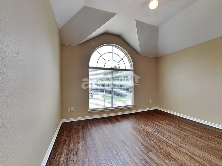 2525 Stone Meadows Dr — Photo 25
