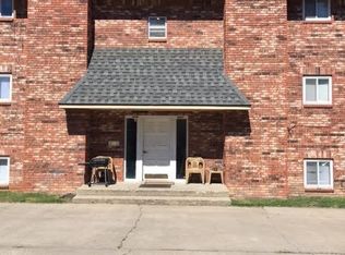 806 S Madison St, Junction City, KS 66441