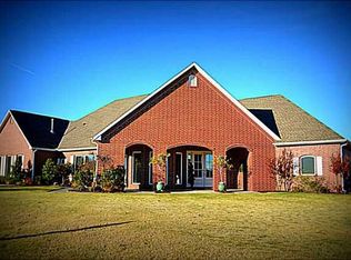 2308 Pinehurst Ct, Shawnee, OK 74801