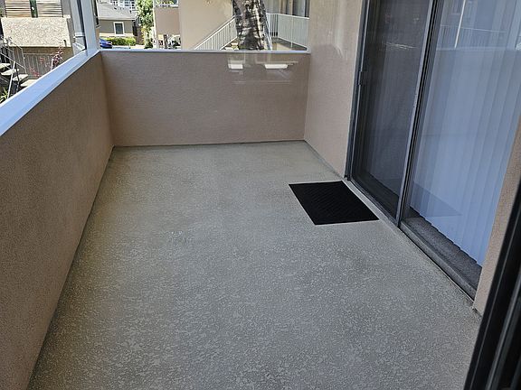 5th image of 134 5th St #D