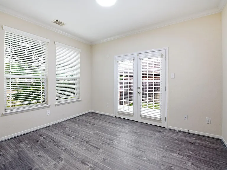 5002 Rollingstone Rd — Photo 7