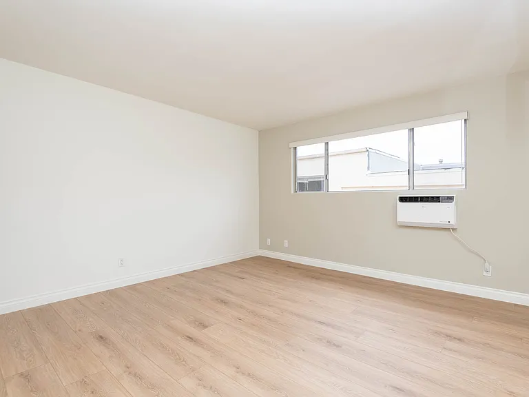 11945 Darlington Ave #9 — Photo 12