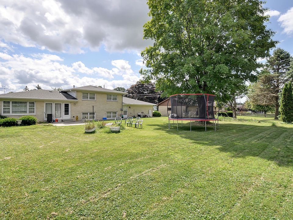 2nd image of 1150 Romin Rd