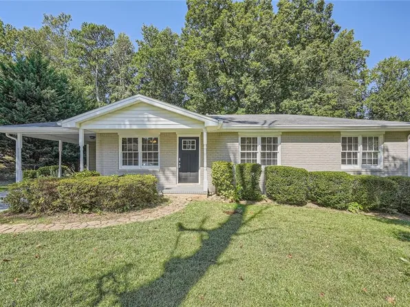 7133 Carolyn Cir, Lithia Springs, GA 30122