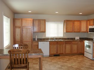 202 4th Ave NE APT 4, Cut Bank, MT 59427
